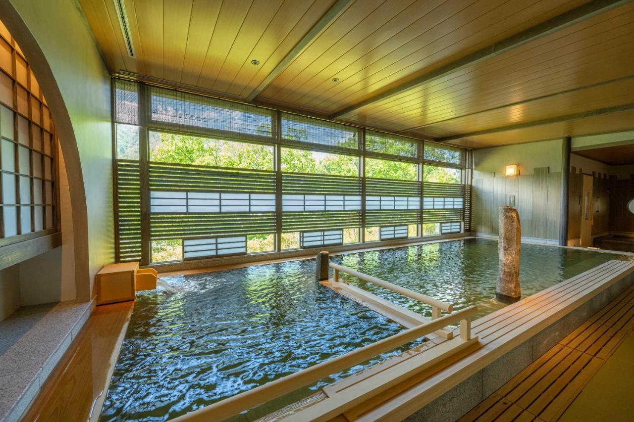 Jozankei Onsen Yurakusoan Hotel Sapporo Exterior photo