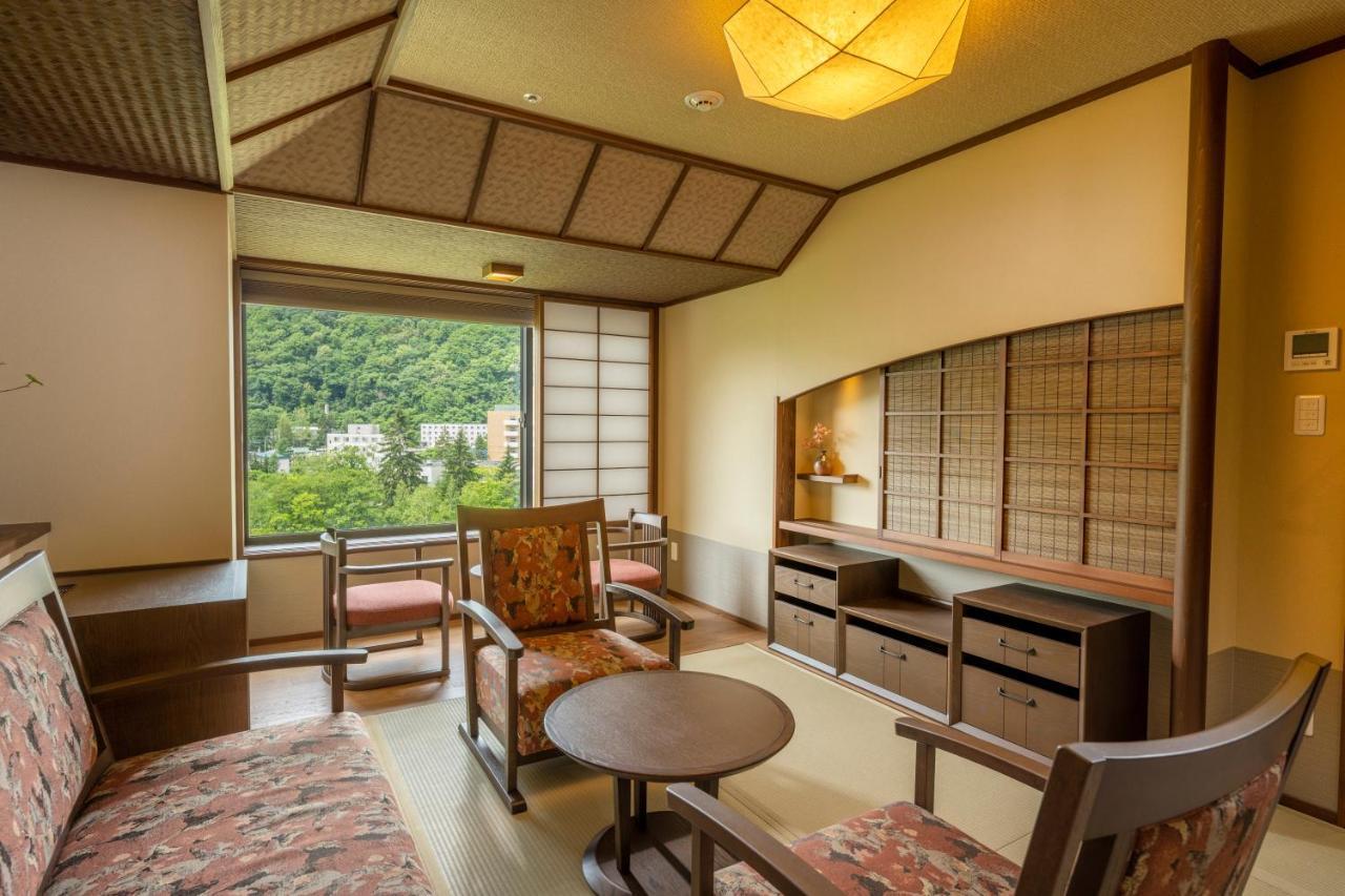 Jozankei Onsen Yurakusoan Hotel Sapporo Exterior photo