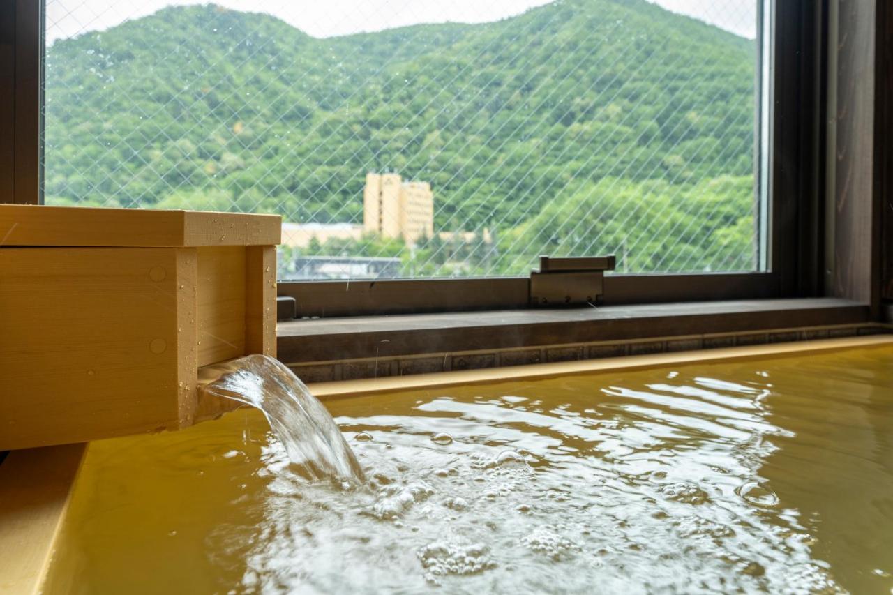 Jozankei Onsen Yurakusoan Hotel Sapporo Exterior photo